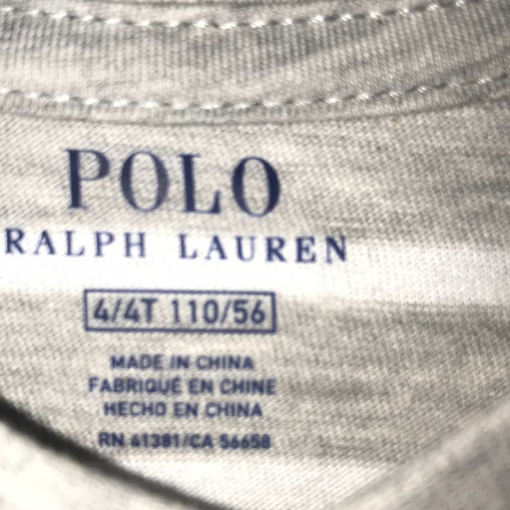 clothes - Picture 2 of 3